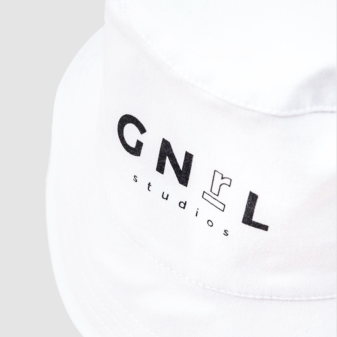 Bucket Hat JUST IN CASE- Blanco