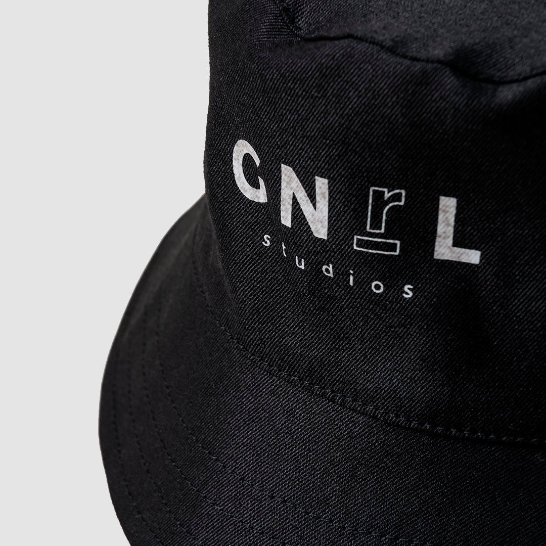 Bucket Hat JUST IN CASE- Negro